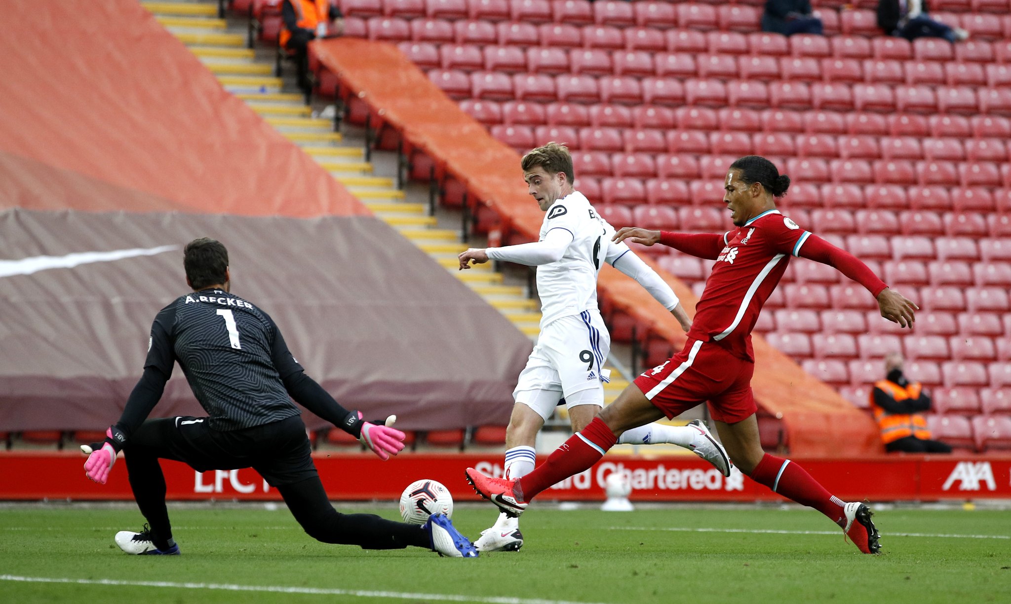 场安菲尔德 场安菲尔德